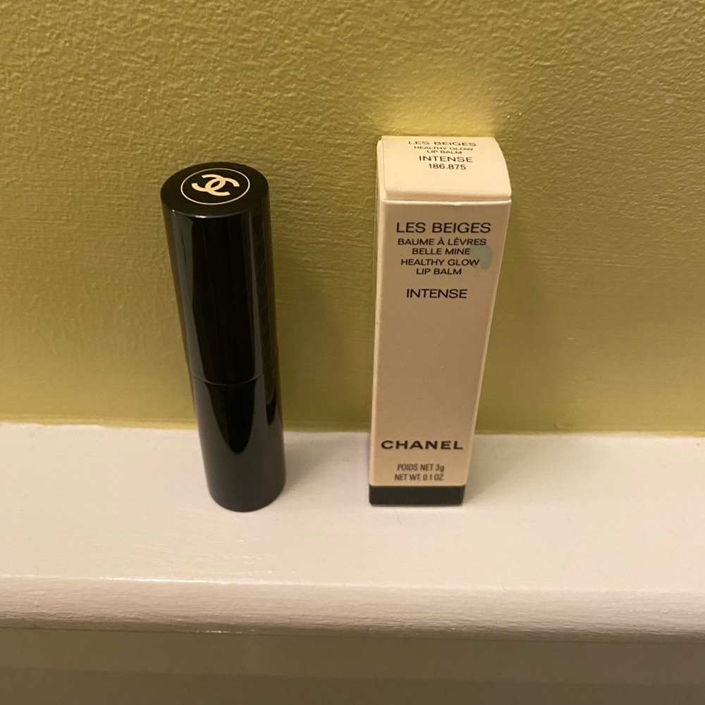 Chanel Les Beiges Lip Balm in shade Intense - Picture 2 of 3